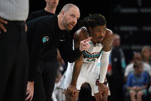 开云官网-张佳玮谈詹金斯被解雇：多少有点赌 就怕休赛期边送球员边找老李