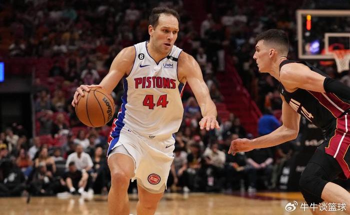 开云体育下载-11届选秀前十重排：七位全明星上榜，小托马斯第六，伦纳德领衔