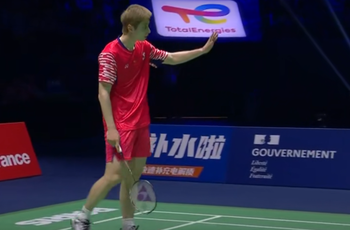 开云官网-石宇奇2-1赖浩俊进决赛！第二局极限逆转，第三局压制，太难了！