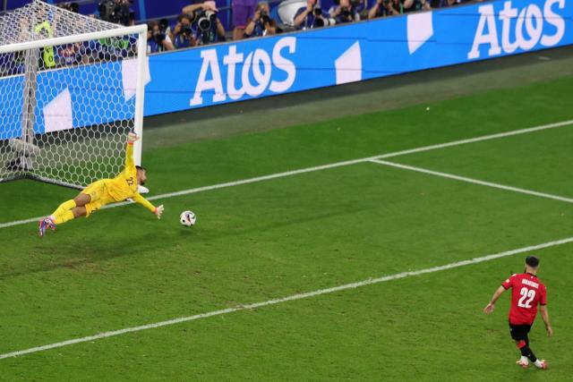 kaiyun-安东尼奥·席尔瓦有罪 马丁内斯有错 葡萄牙夺冠难