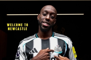 开云体育下载-维萨:效仿伊萨克?我和小蜜蜂保持着尊重和沟通,我还努力训练了