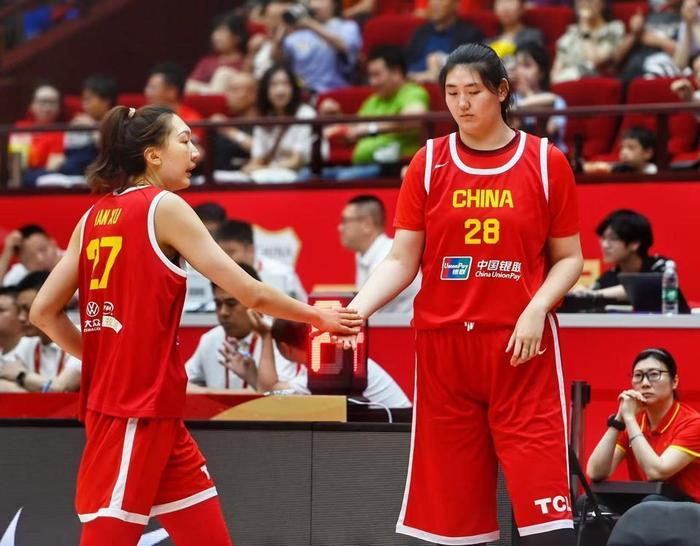 中国女篮首战印尼,宫鲁鸣点兵,李梦接班人出众,为啥不带刘禹彤