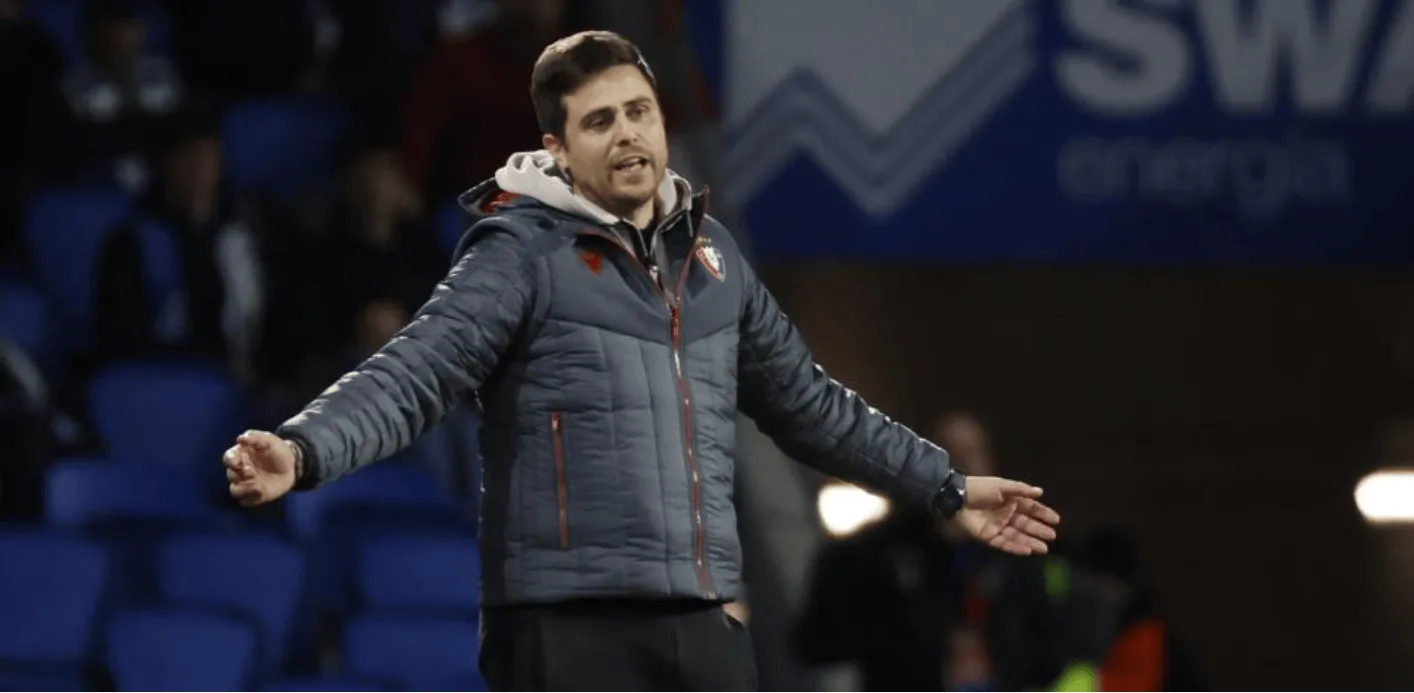 kaiyun-奥萨苏纳主帅:比赛失利原因既有战术层面的,也有判罚层面