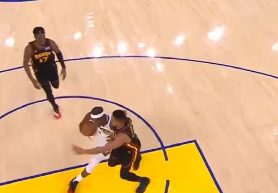 开云官网-三节崩盘!勇士111-124老鹰,谁是本场的罪魁祸首,数据不会说谎