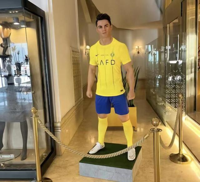 开云官网-【夜读】你确定这是C罗？？？