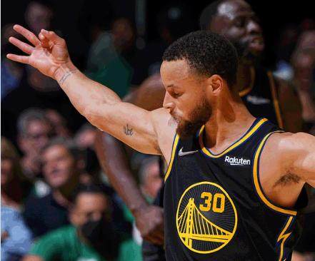 kaiyun-一场悲情英雄的强硬血战 库里已经为勇士付出所有